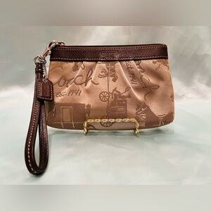 COACH - Heritage Horse & Carriage 1941 Sateen Khaki & Brown Leather Wristlet